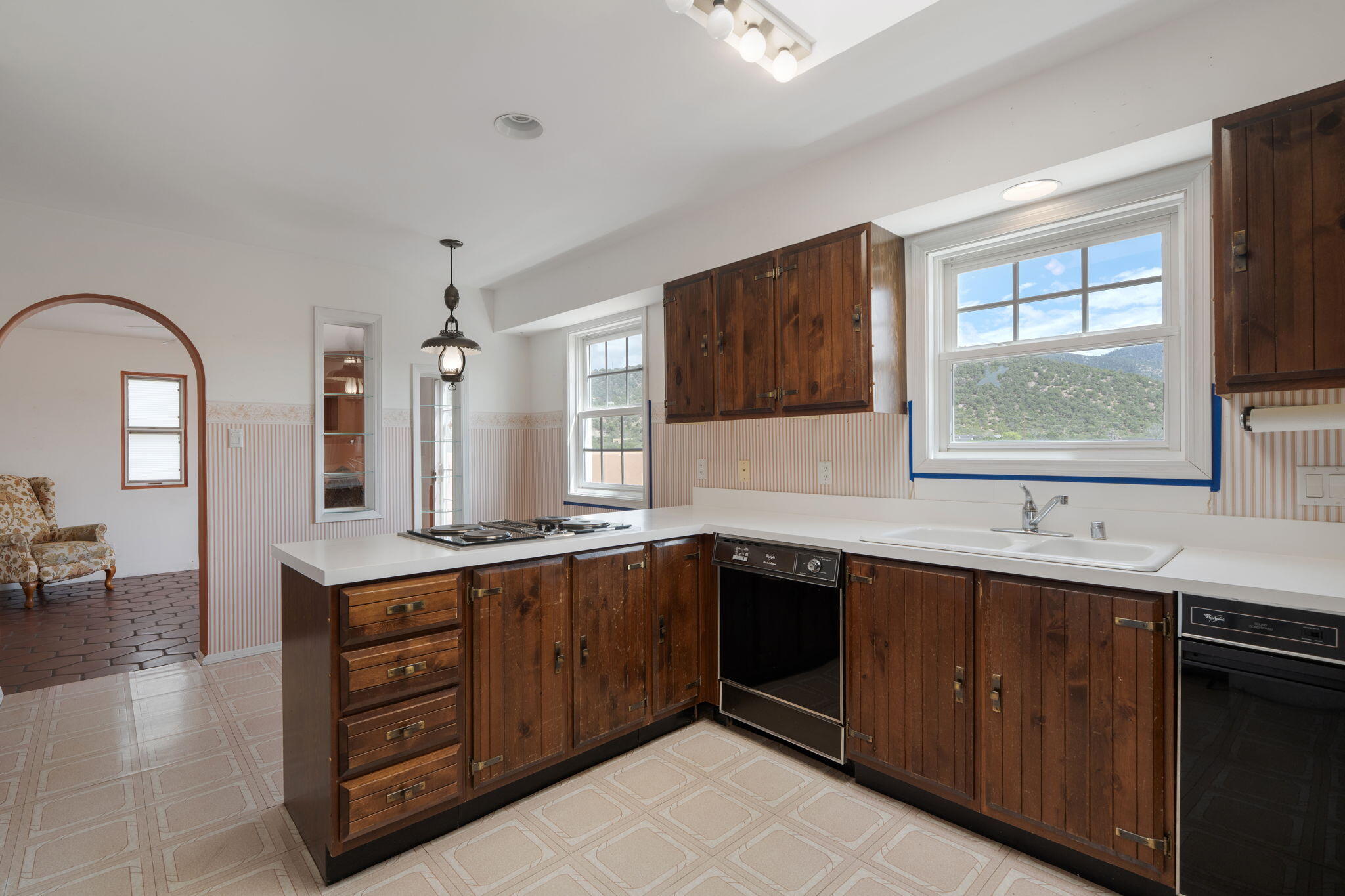 689 Gonzales Road Santa Fe, NM 87501 - Photo 21 of 46 Gallery Image 21