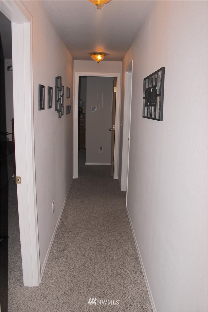 9207 Applegate Loop Southwest Rochester, WA 98579 - Photo 13 of 25
