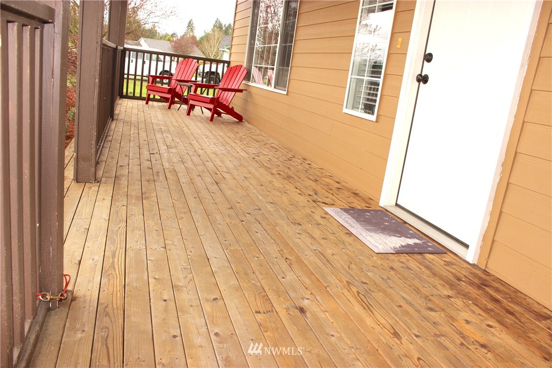 9207 Applegate Loop Southwest Rochester, WA 98579 - Photo 3 of 25