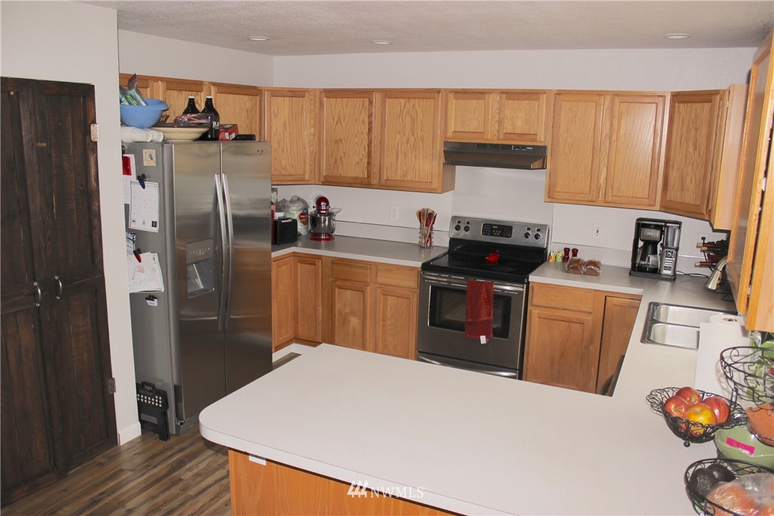 9207 Applegate Loop Southwest Rochester, WA 98579 - Photo 5 of 25