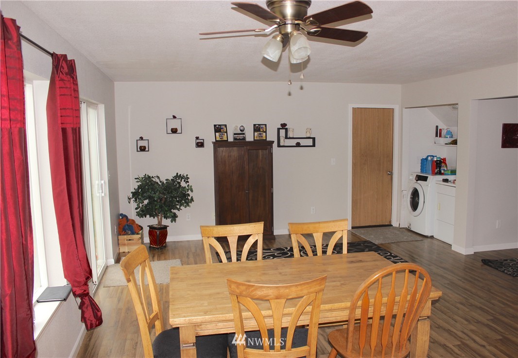 9207 Applegate Loop Southwest Rochester, WA 98579 - Photo 6 of 25