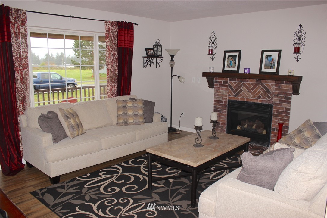 9207 Applegate Loop Southwest Rochester, WA 98579 - Photo 8 of 25