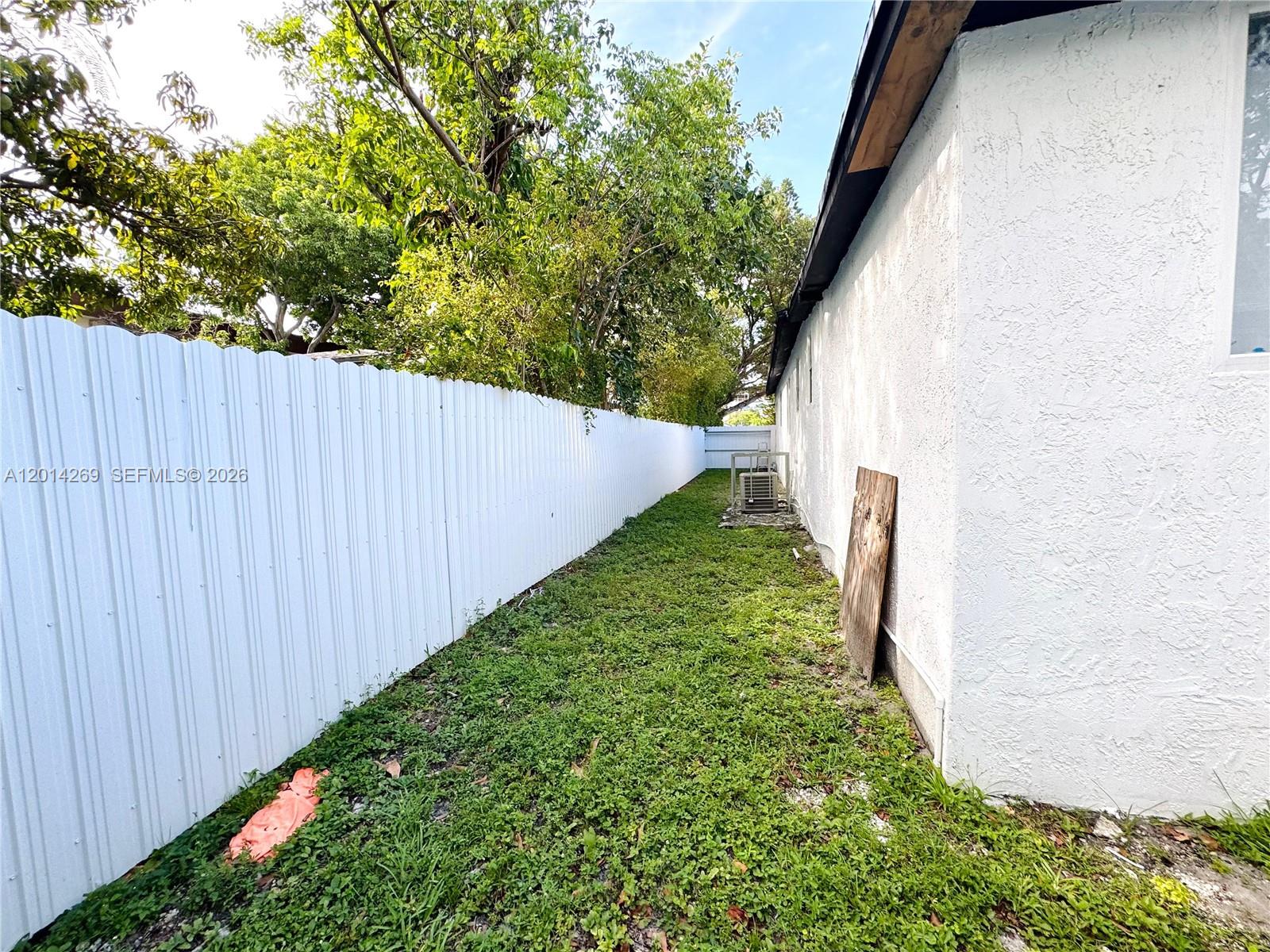 1484 Northwest 60th Street Miami, FL 33142 - Photo 24 of 28