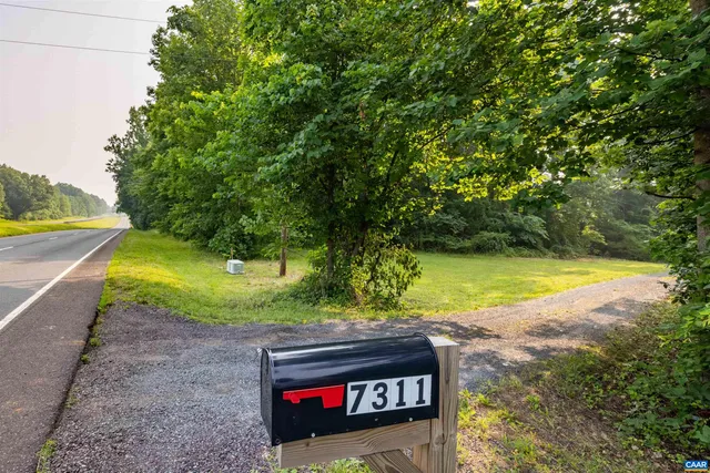 $399,000 | 7311 Seminole Trail, Rochelle, VA 22738