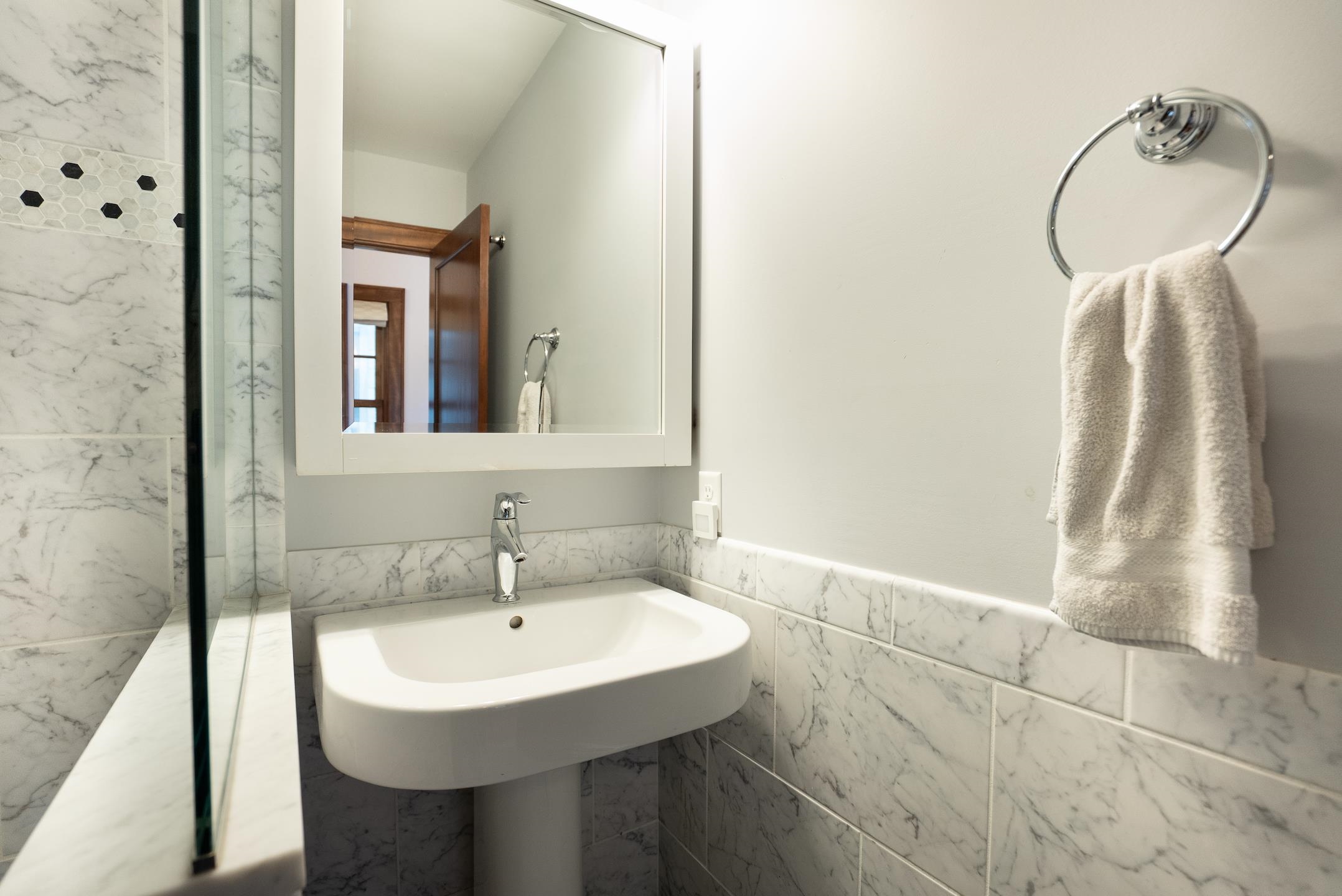 198 Home Avenue Burlington, VT 05401 - Photo 19 of 50