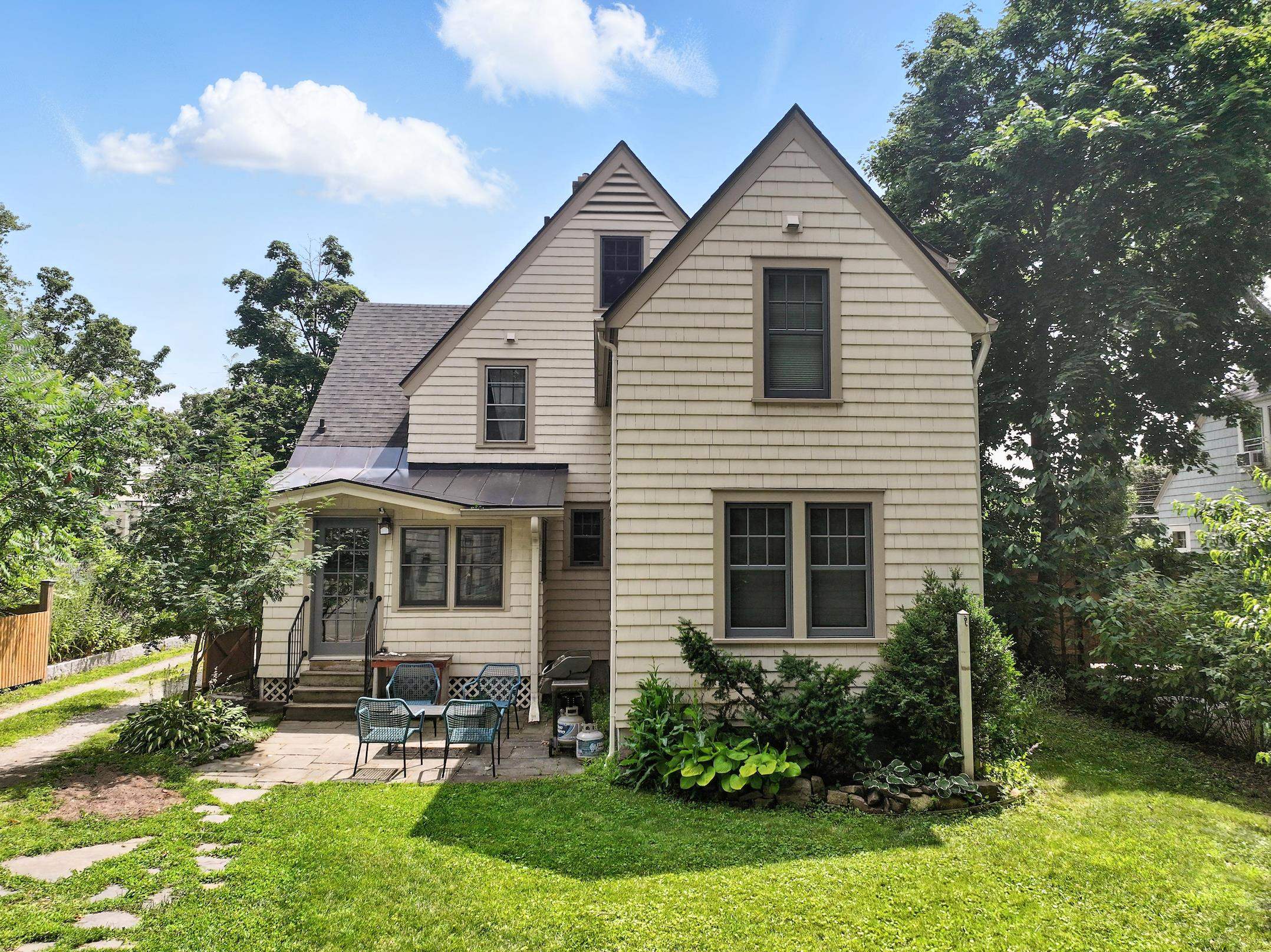 198 Home Avenue Burlington, VT 05401 - Photo 2 of 50