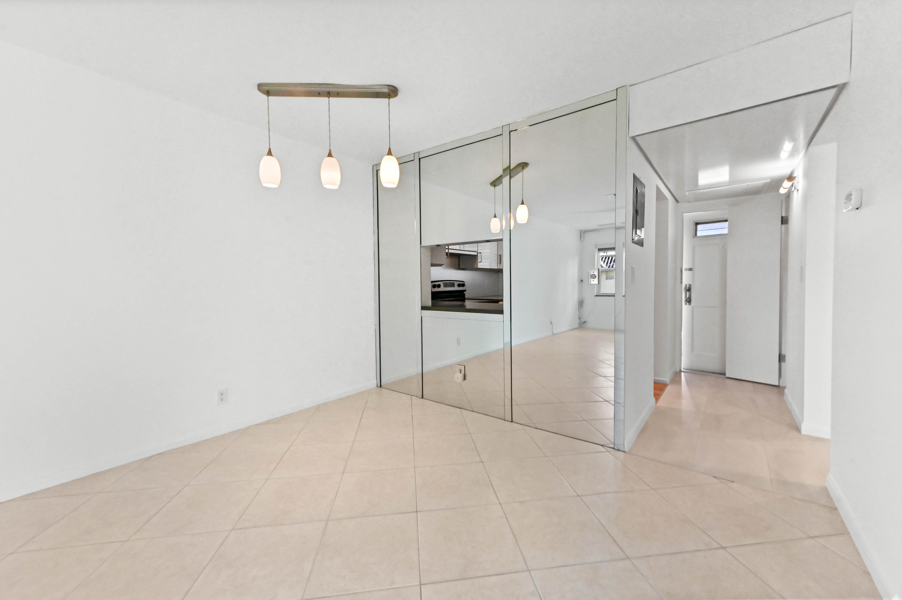 400 Northeast 20th Street, Unit A312 Boca Raton, FL 33431 - Photo 19 of 42 19 Dining area 01