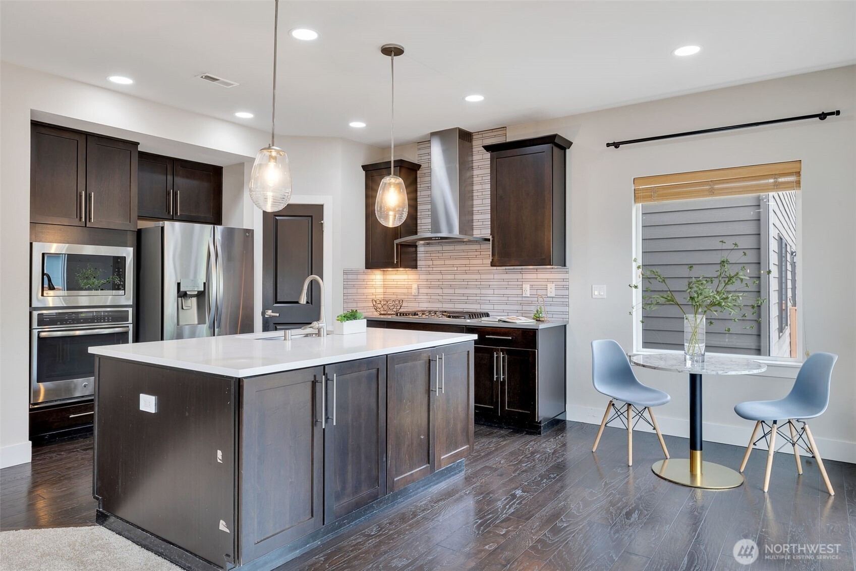 20513 Richmond Road Bothell, WA 98012 - Photo 8 of 40