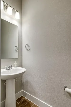 $3,150 | 1724 Cannon Street, Van Alstyne, TX 75495