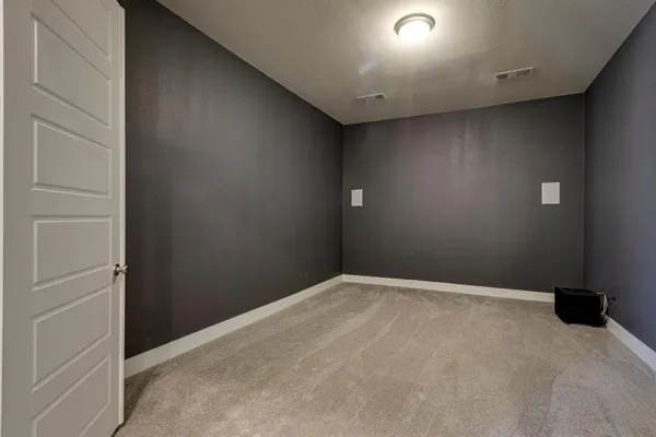 $3,150 | 1724 Cannon Street, Van Alstyne, TX 75495