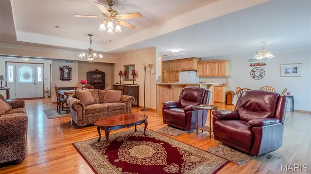 $745,000 | 19 Highway Y Jonesburg Mo 63351, Jonesburg, MO 63351