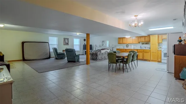 $745,000 | 19 Highway Y Jonesburg Mo 63351, Jonesburg, MO 63351