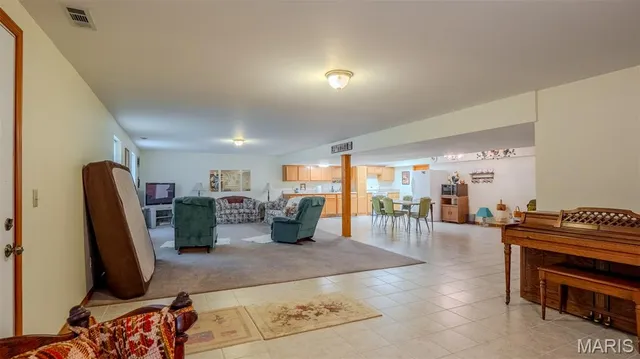 $745,000 | 19 Highway Y Jonesburg Mo 63351, Jonesburg, MO 63351