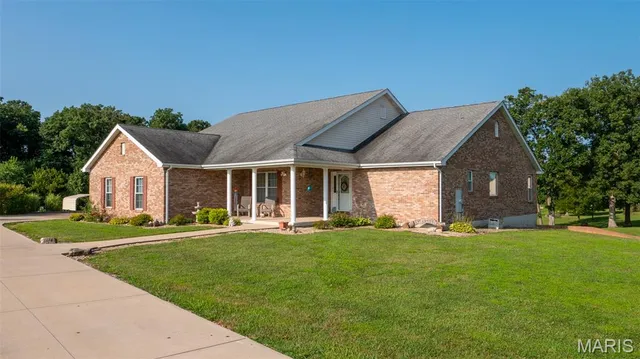 $745,000 | 19 Highway Y Jonesburg Mo 63351, Jonesburg, MO 63351