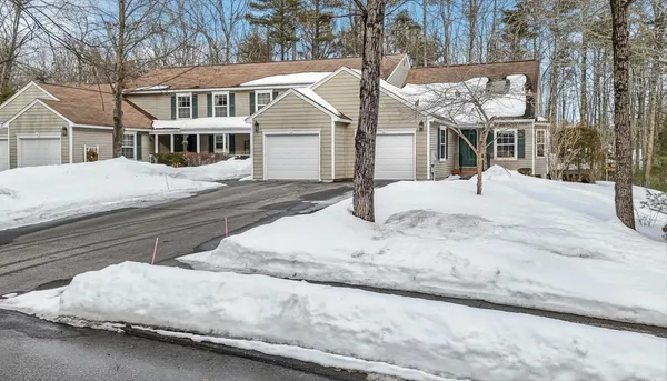 $500,000 | 3 Kensington Drive, Unit 3, Kennebunk, ME 04043