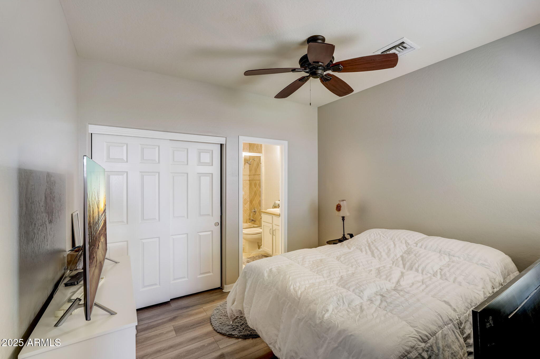 3935 East Rough Rider Road, Unit 1212 Phoenix, AZ 85050 - Photo 11 of 27 E Rough Rider Rd 1212-020