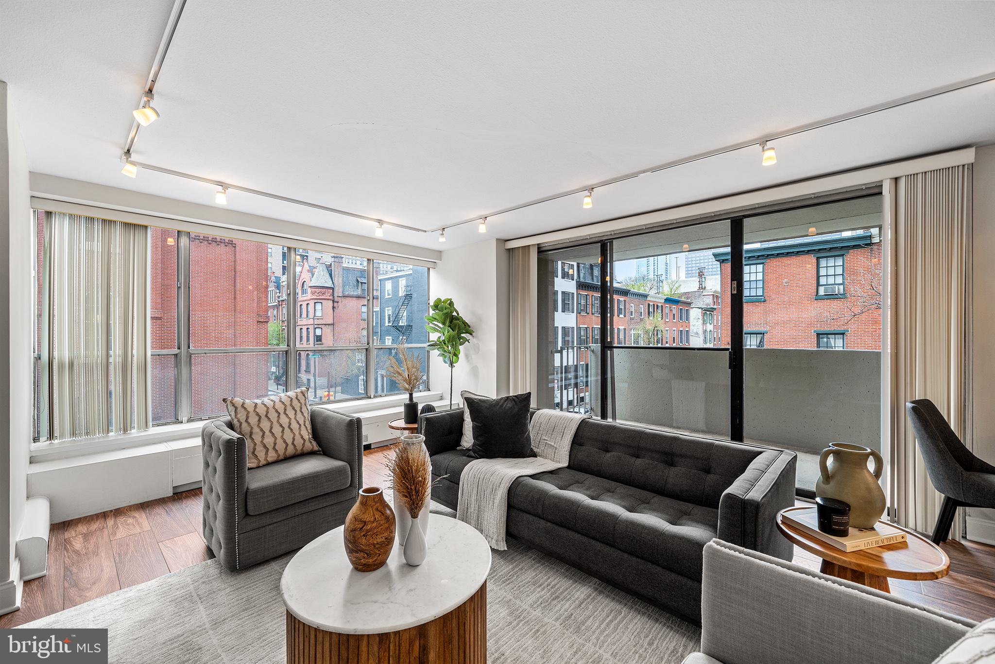 224 West Rittenhouse Square, Unit 215 Philadelphia, PA 19103 - Photo 3 of 33 Gallery Image 3