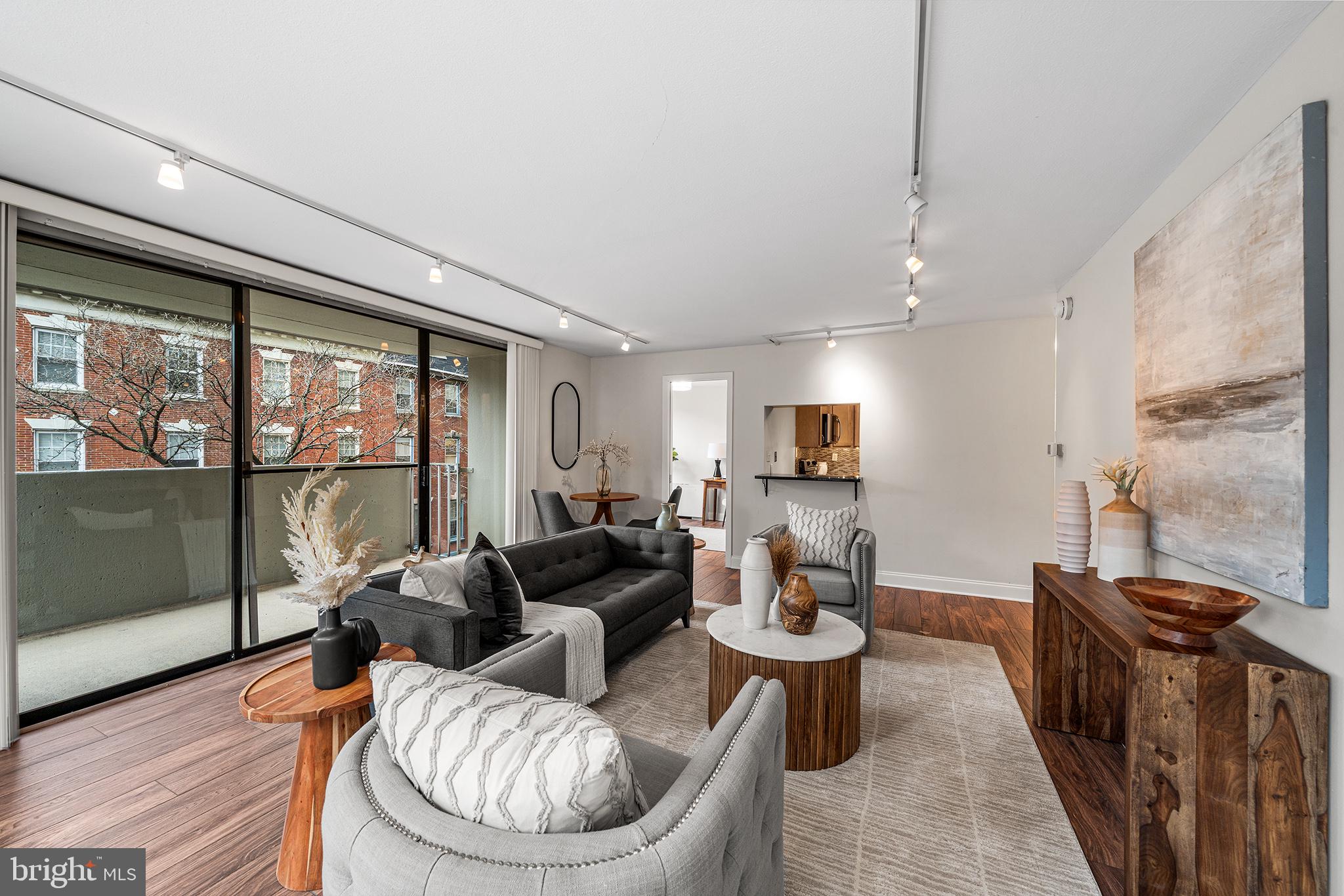 224 West Rittenhouse Square, Unit 215 Philadelphia, PA 19103 - Photo 6 of 33 Gallery Image 6