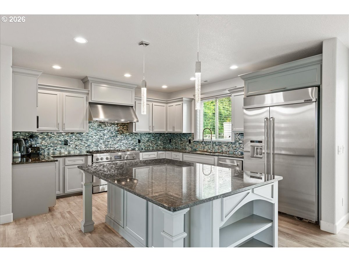 4098 Portland Road Northeast Salem, OR 97301 - Photo 11 of 47