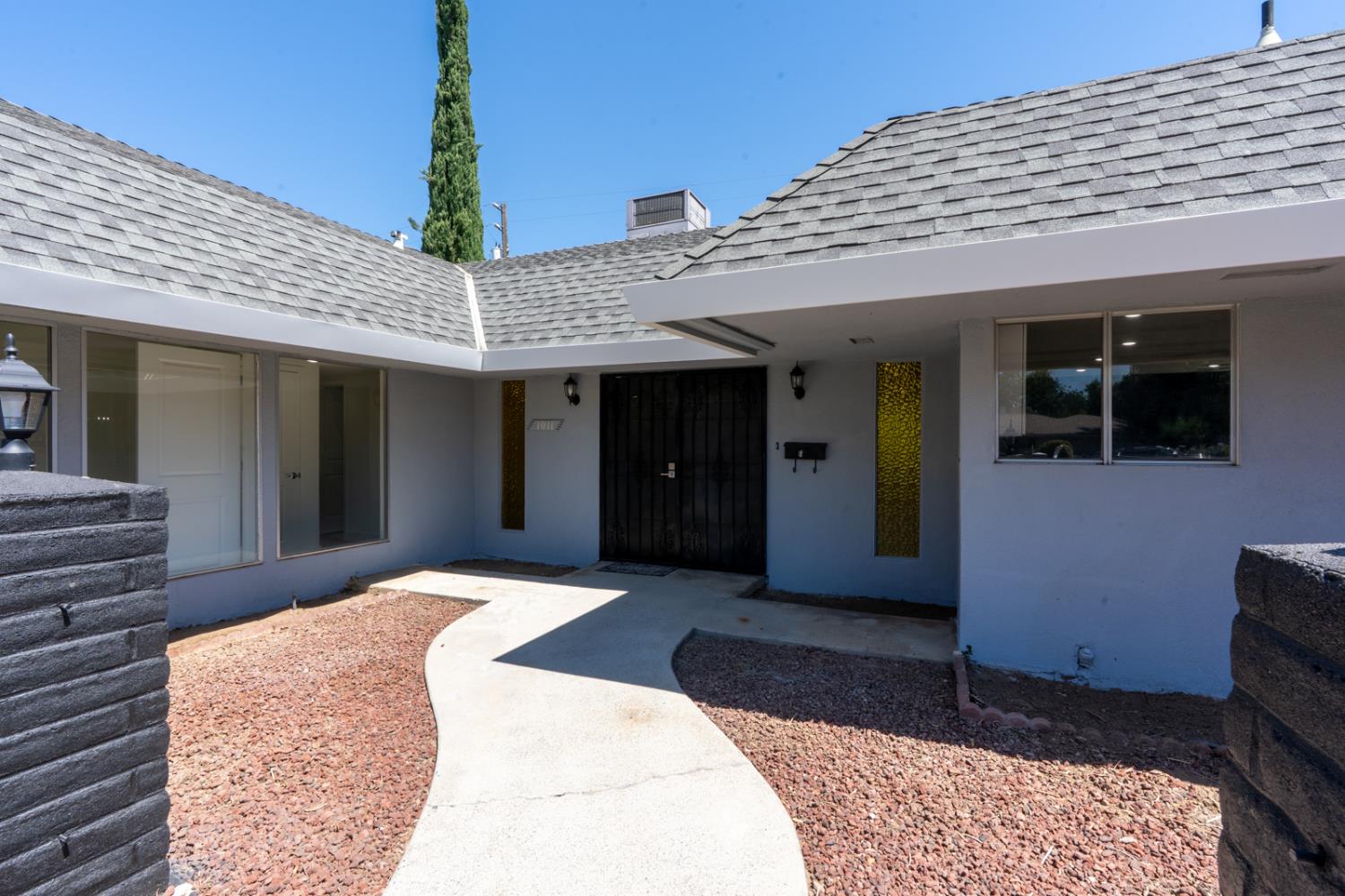 1011 Oregon Drive Merced, CA 95340 - Photo 4 of 42
