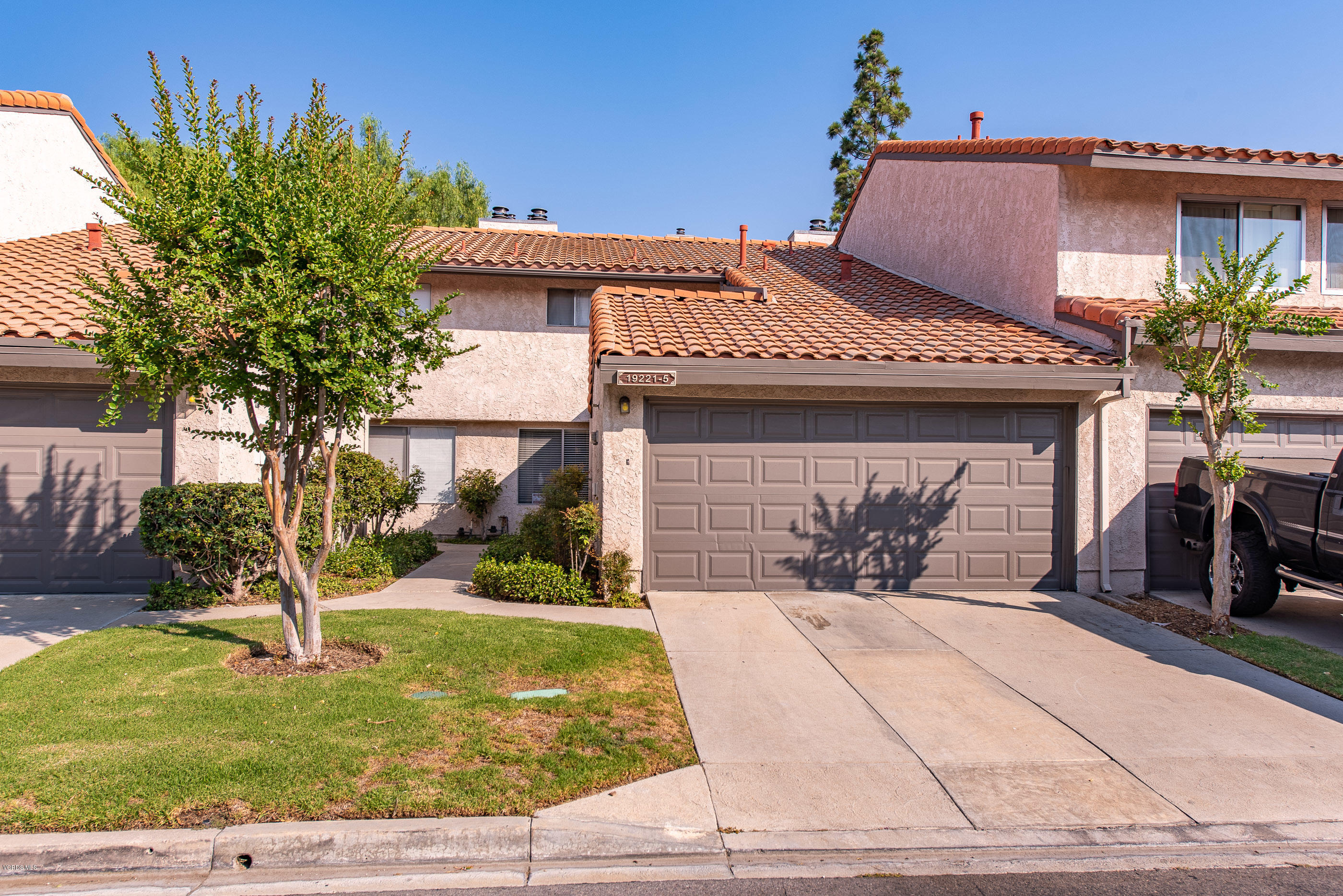 19221 Index Street, Unit 5 Porter Ranch, CA 91326 - Photo 2 of 24 19221 Index St Porter Ranch #5-2