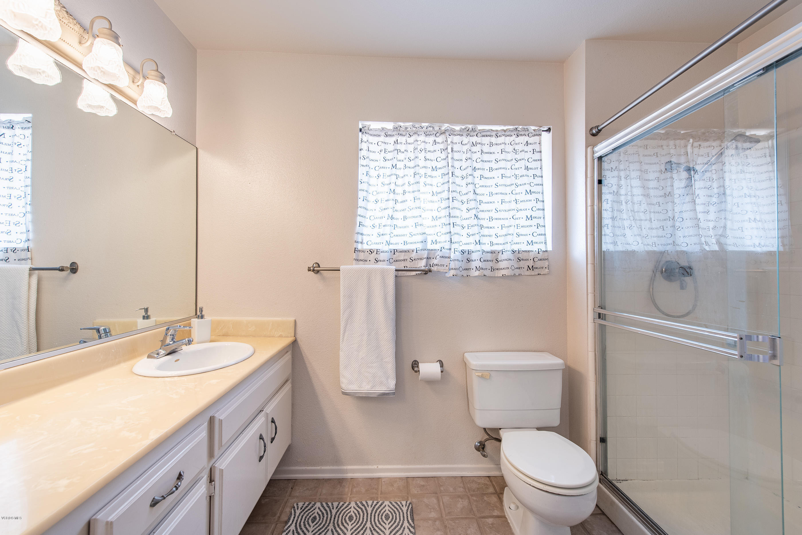19221 Index Street, Unit 5 Porter Ranch, CA 91326 - Photo 17 of 24 19221 Index St Porter Ranch #5-17