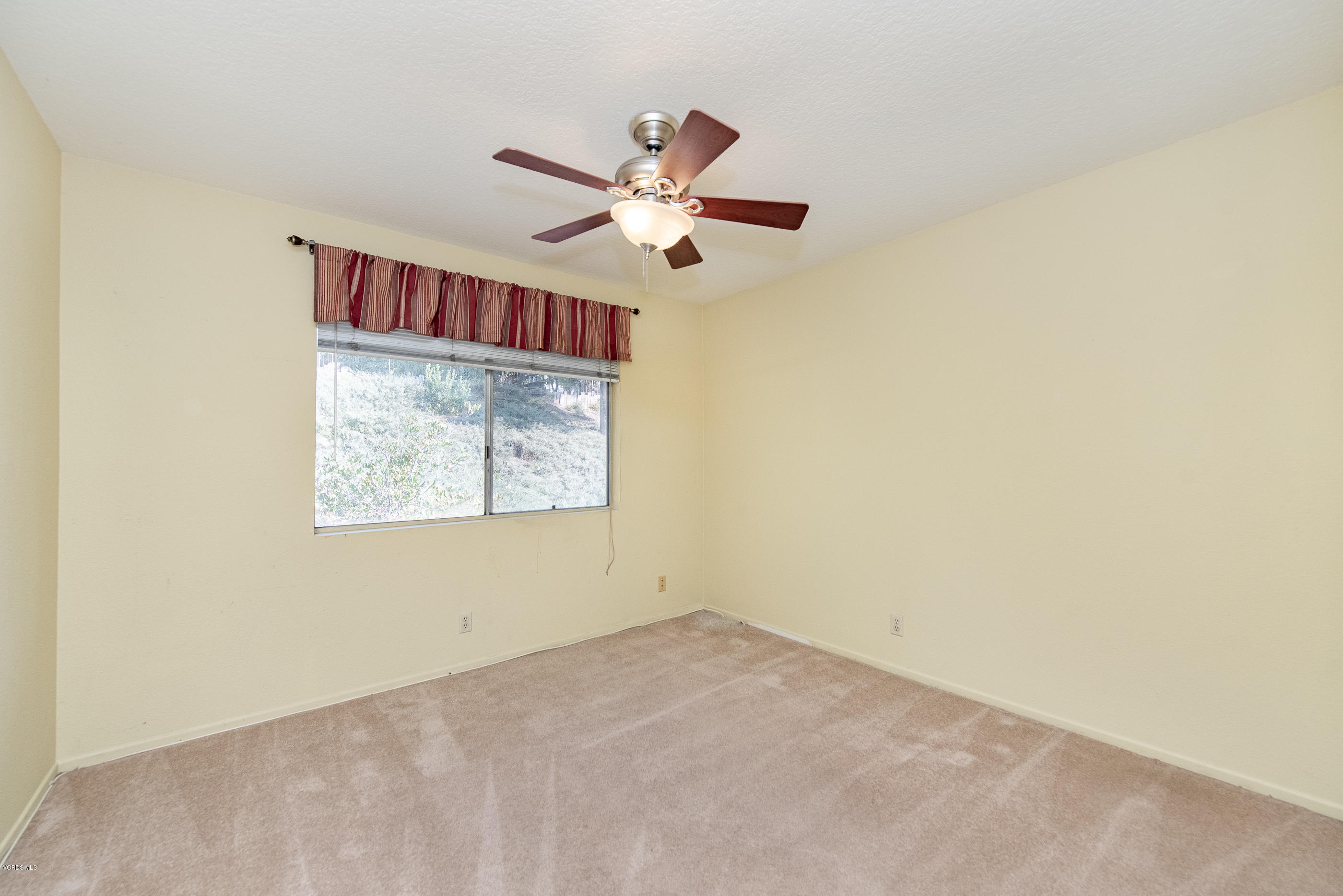 19221 Index Street, Unit 5 Porter Ranch, CA 91326 - Photo 18 of 24 19221 Index St Porter Ranch #5-18