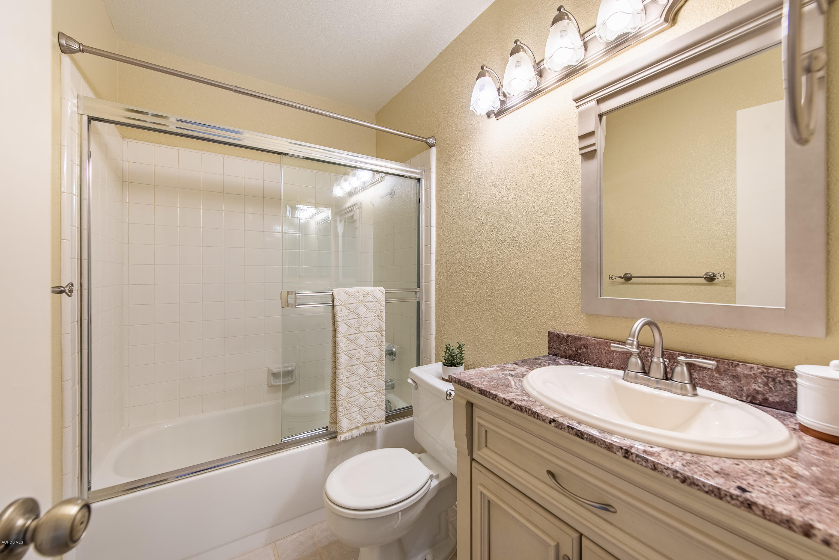 19221 Index Street, Unit 5 Porter Ranch, CA 91326 - Photo 20 of 24 19221 Index St Porter Ranch #5-20