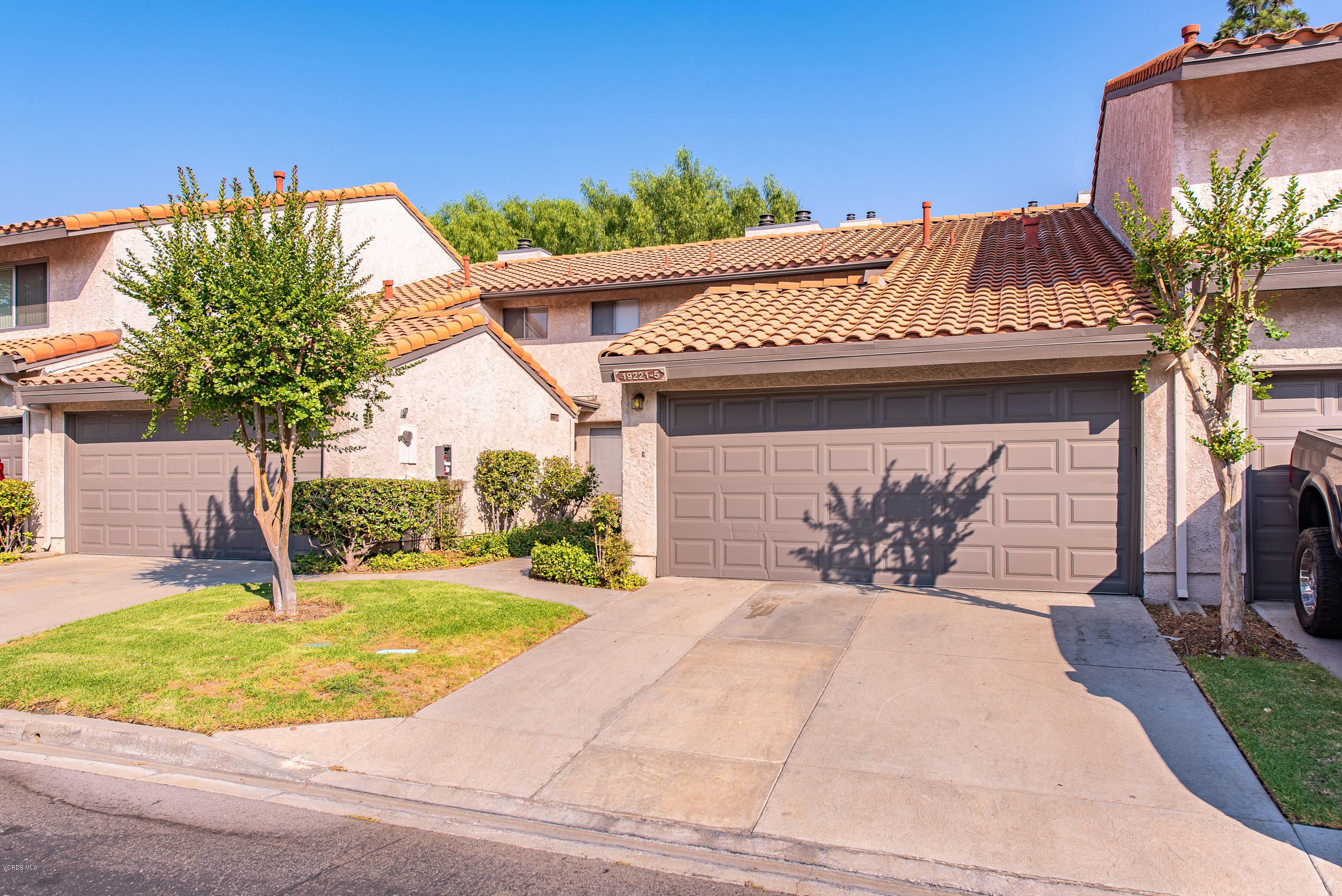 19221 Index Street, Unit 5 Porter Ranch, CA 91326 - Photo 3 of 24 19221 Index St Porter Ranch #5-3