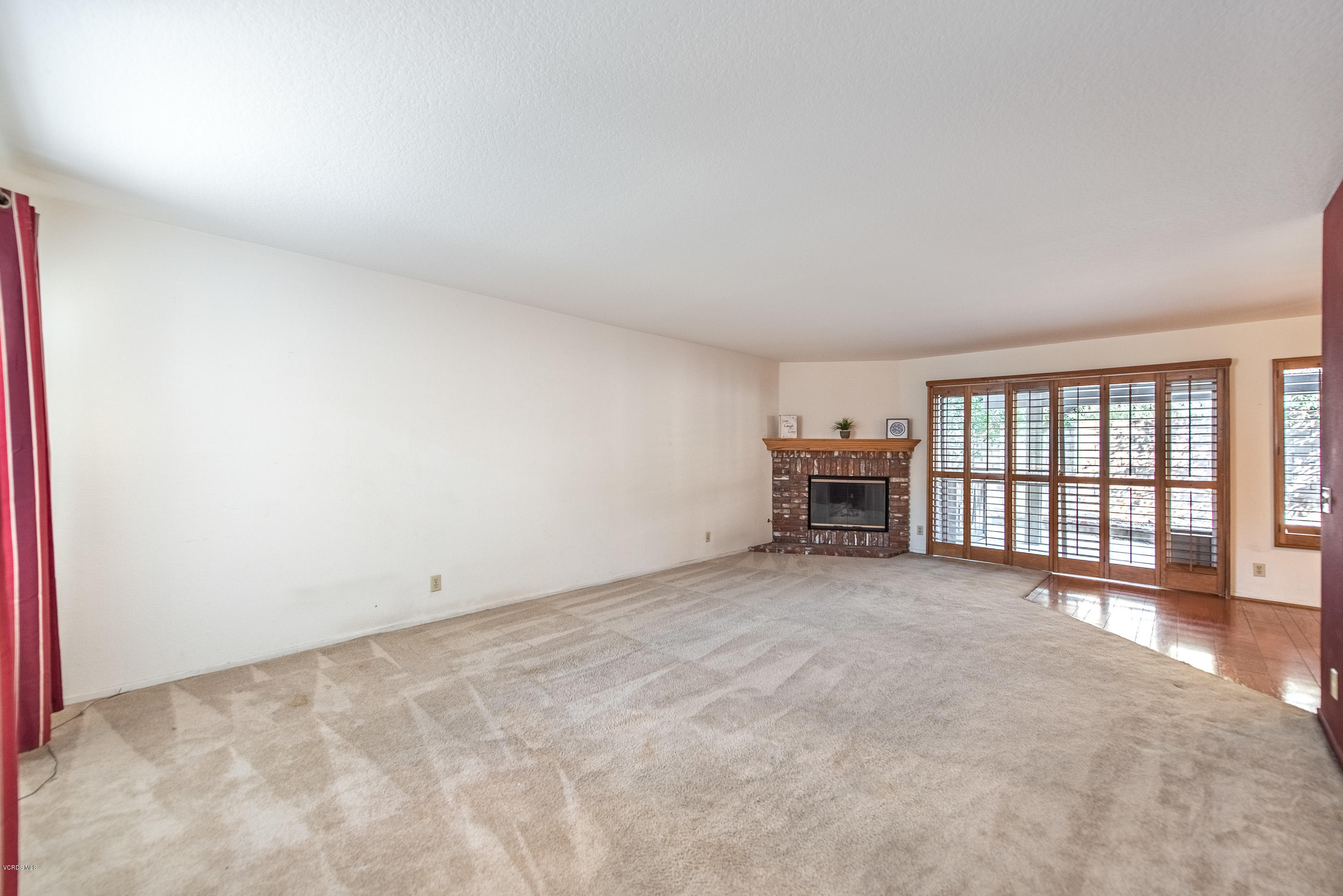 19221 Index Street, Unit 5 Porter Ranch, CA 91326 - Photo 5 of 24 19221 Index St Porter Ranch #5-5