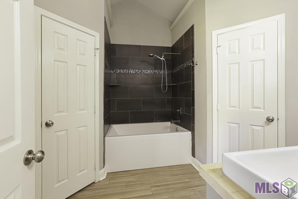 7401 Homer Knost Road Denham Springs, LA 70706 - Photo 7 of 11 Gallery Image 7