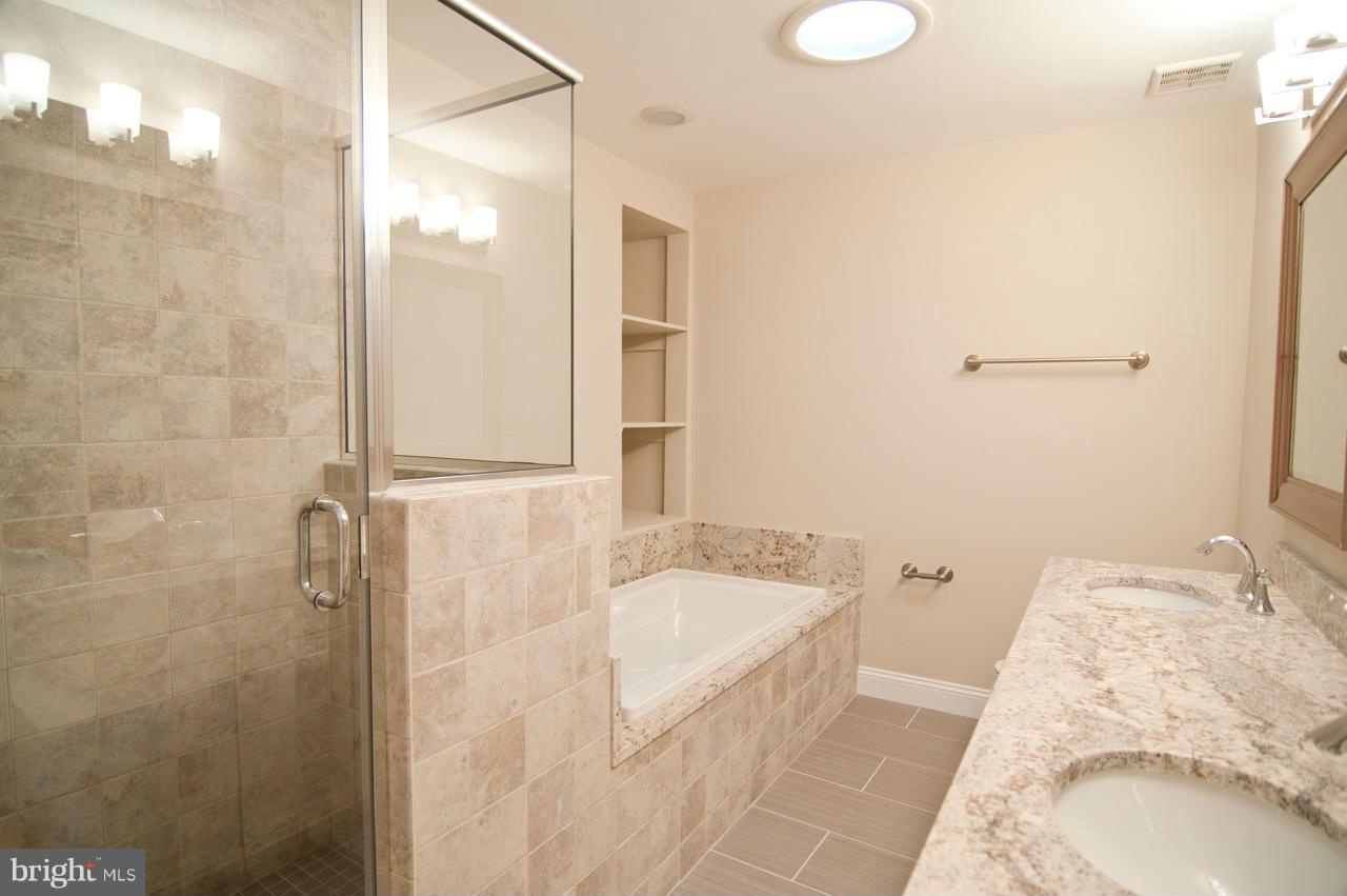 3008 Castle Road Falls Church, VA 22044 - Photo 11 of 30 Bath (Master)