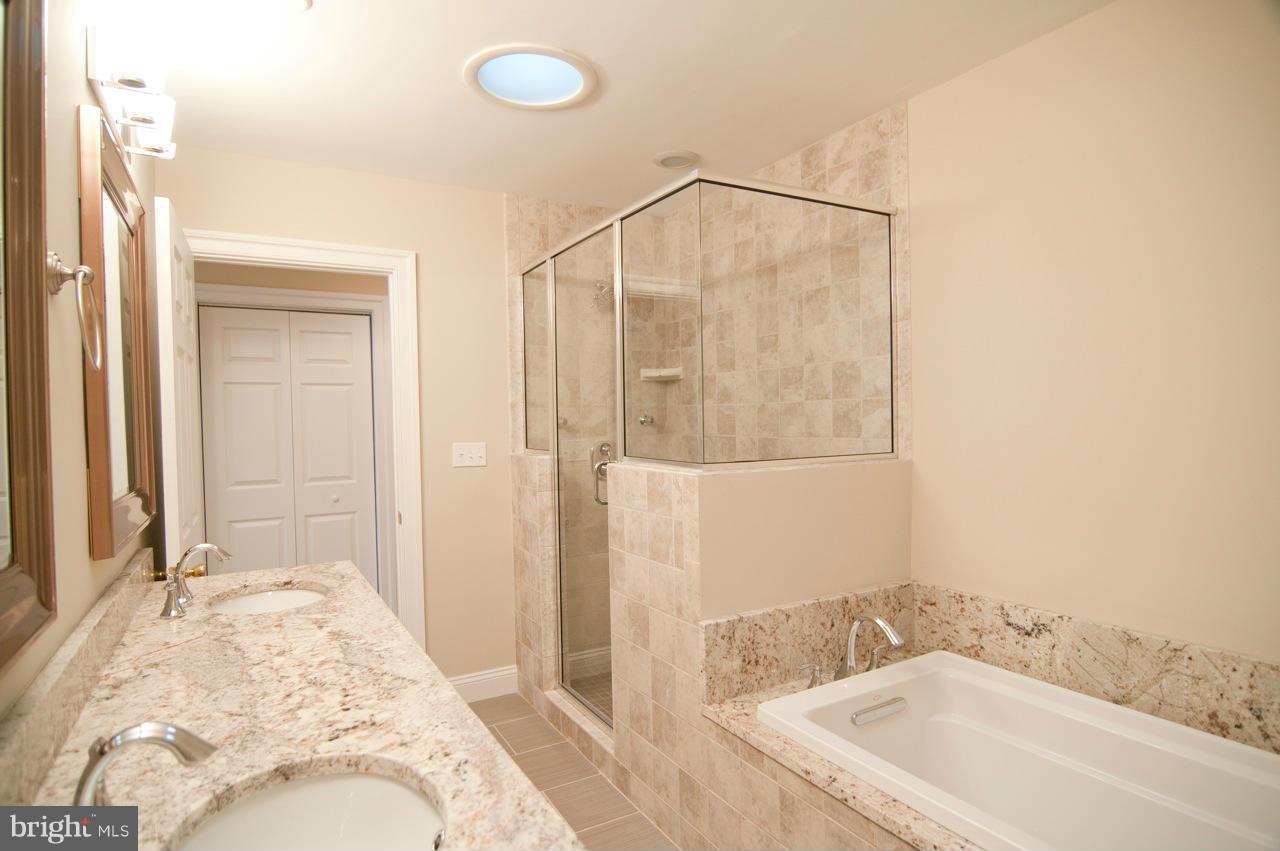 3008 Castle Road Falls Church, VA 22044 - Photo 13 of 30 Bath (Master)