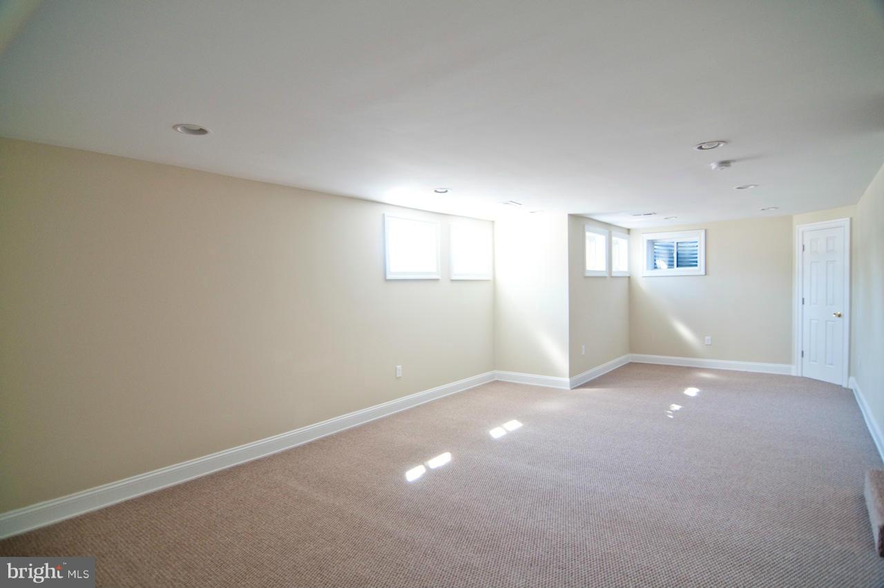 3008 Castle Road Falls Church, VA 22044 - Photo 26 of 30 LOWER LEVEL FAMILY ROOM
