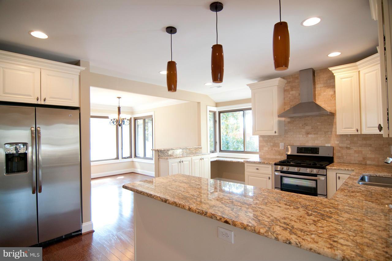 3008 Castle Road Falls Church, VA 22044 - Photo 4 of 30 Kitchen