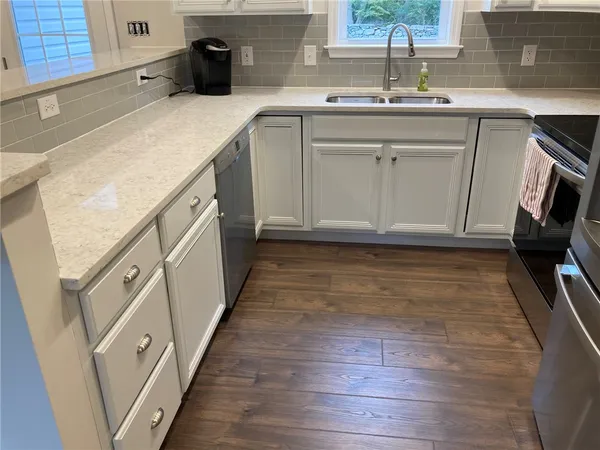 $3,500 | 20 Little Rest Road, South Kingstown, RI 02881