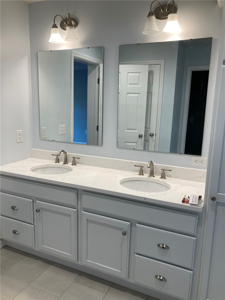 20 Little Rest Road South Kingstown, RI 02881 - Photo 3 of 14