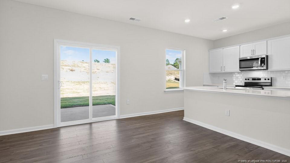 664 Wilder Bloom Path Aberdeen, NC 28315 - Photo 13 of 39 Kitchen