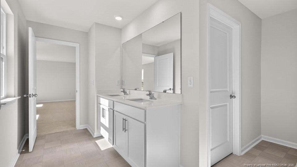 664 Wilder Bloom Path Aberdeen, NC 28315 - Photo 27 of 39 Bathroom