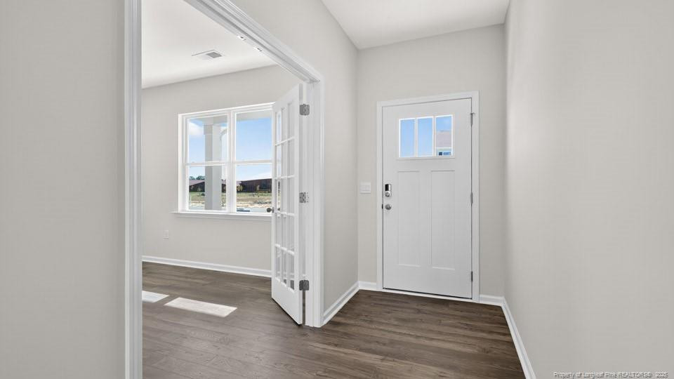 664 Wilder Bloom Path Aberdeen, NC 28315 - Photo 5 of 39 Entry