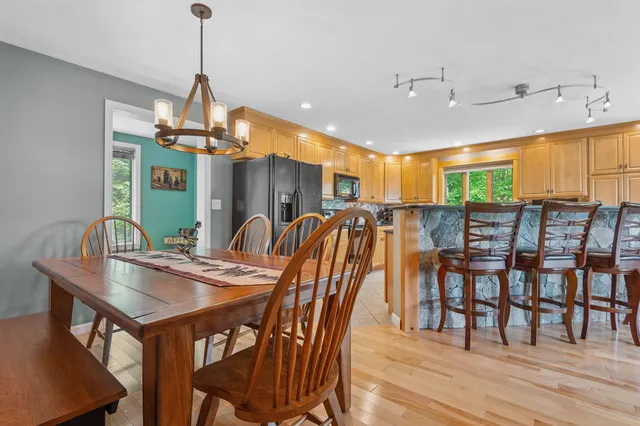 $1,035,000 | 53 Ammonoosuc Drive, Bartlett, NH 03812