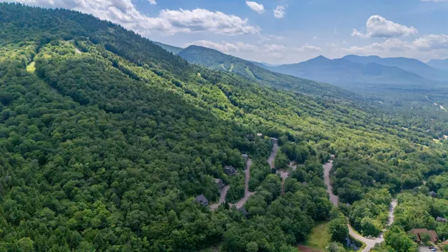 $1,035,000 | 53 Ammonoosuc Drive, Bartlett, NH 03812