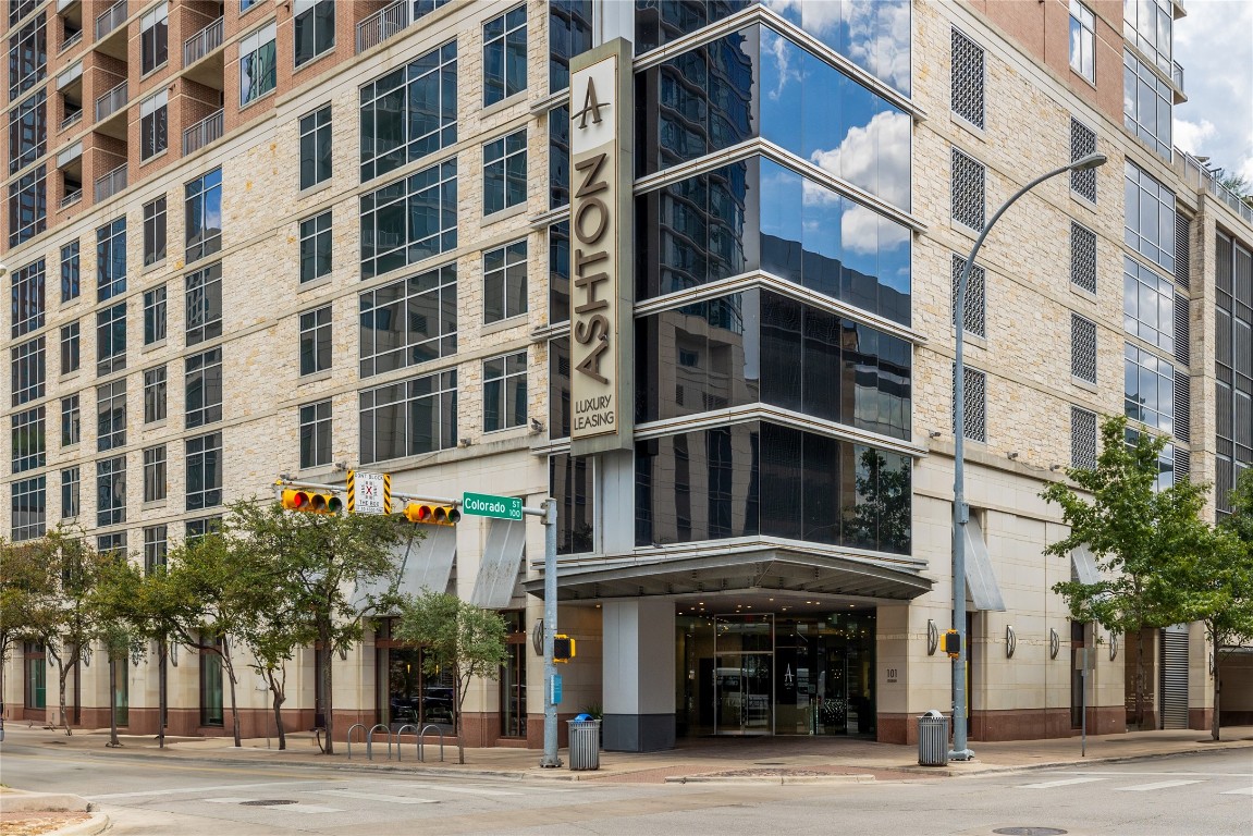 101 Colorado Street, Unit 1101 Austin, TX 78701 - Photo 11 of 12 Apply Today and Receive Up To 10 Weeks Free !
Offer Applies To Base Rent. *Minimum lease term applies. Other costs and fees excluded.