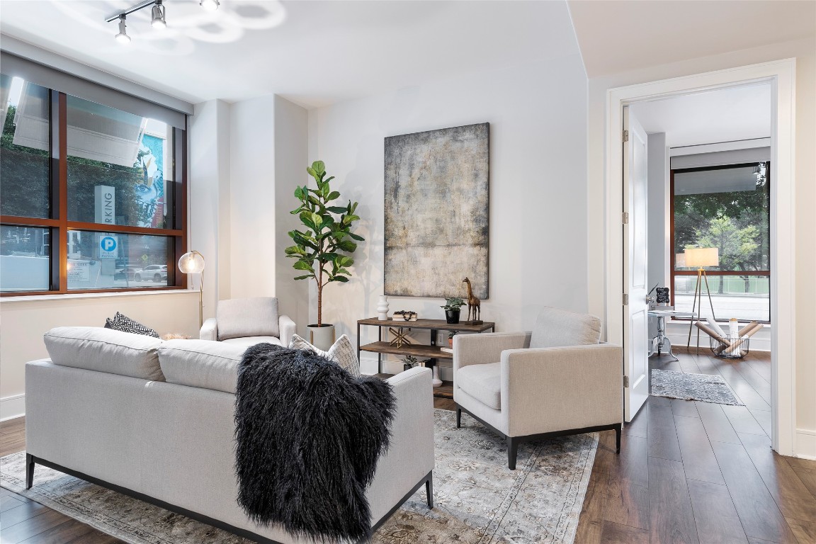 101 Colorado Street, Unit 1101 Austin, TX 78701 - Photo 9 of 12 Apply Today and Receive Up To 10 Weeks Free !
Offer Applies To Base Rent. *Minimum lease term applies. Other costs and fees excluded.