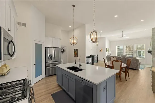 $475,000 | 6520 Barth Road, Shawnee, KS 66226