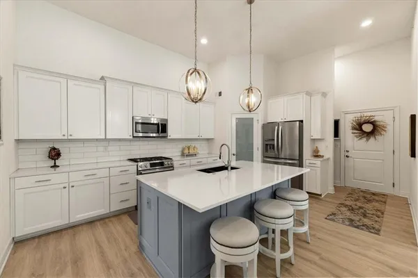 $475,000 | 6520 Barth Road, Shawnee, KS 66226