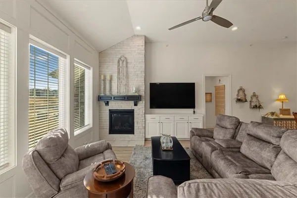 $475,000 | 6520 Barth Road, Shawnee, KS 66226