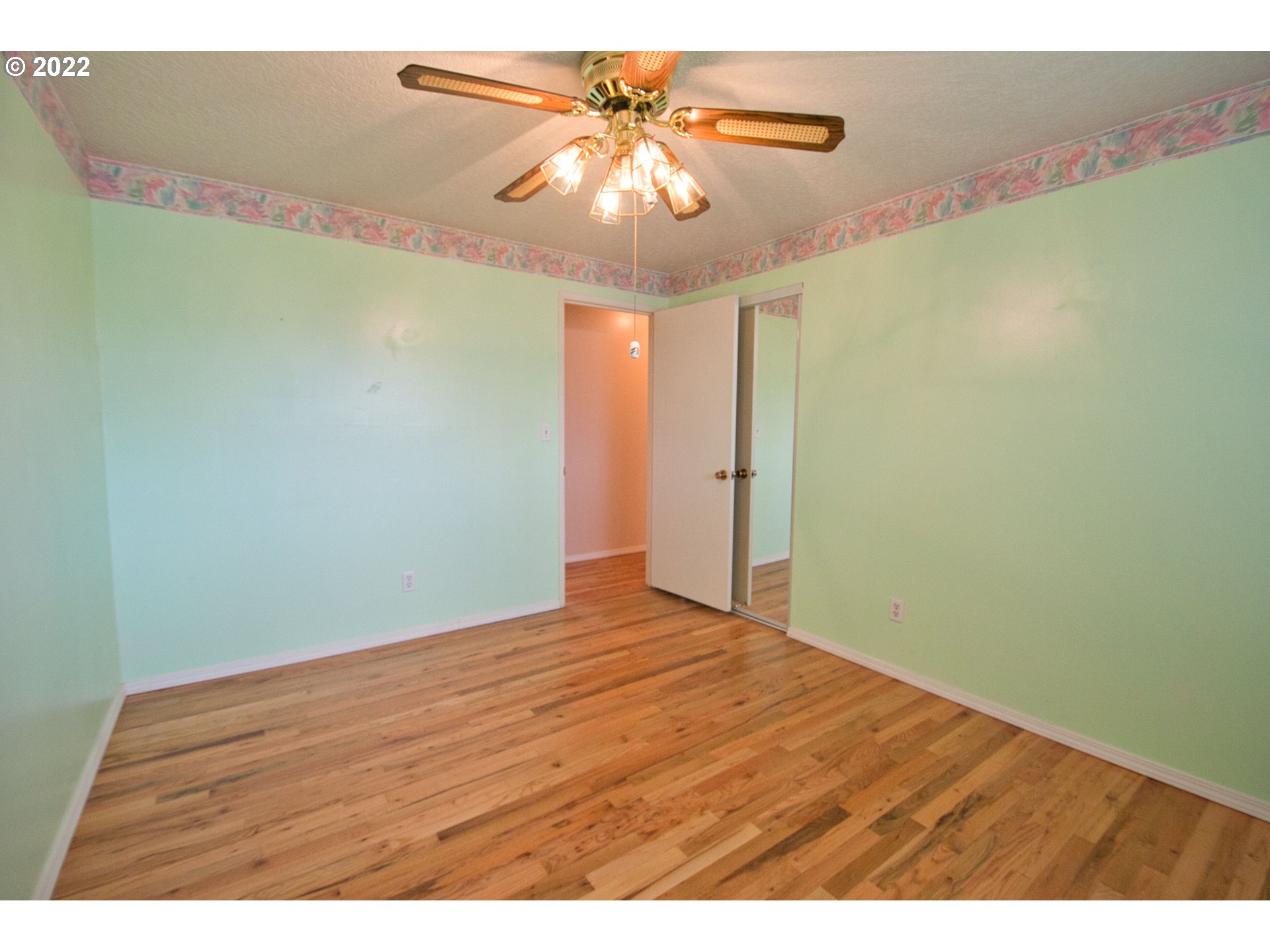1524 Umpqua Road Woodburn, OR 97071 - Photo 9 of 18 Gallery Image 9