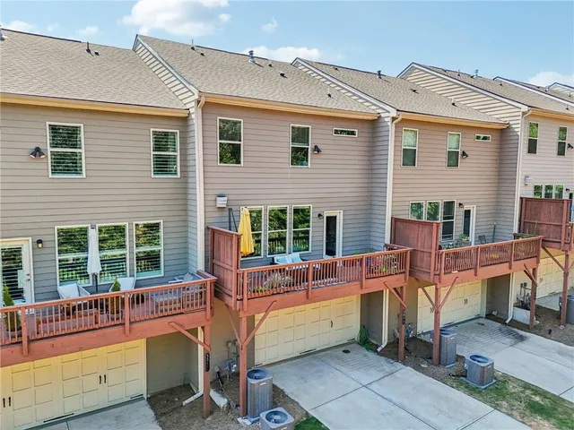 $590,000 | 3009 Park Avenue, Roswell, GA 30076