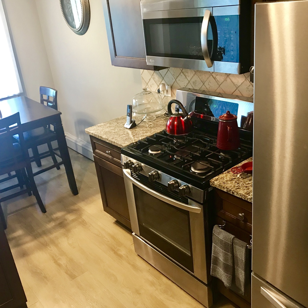 1331 South Finley Road, Unit 418 Lombard, IL 60148 - Photo 6 of 22